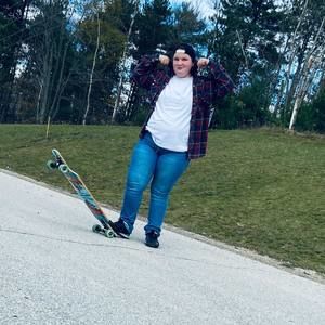 Meet your Posher, Alexis